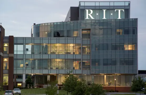 133658 444111 FBLjHd0rFJ1N5CGcFc4CWQUVgb8vWskRhoDXHBqnNcc 68f50433a2278.jpg