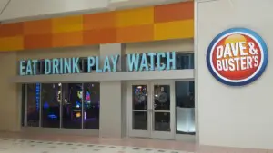 Dave and Buster Rochester NY exterior