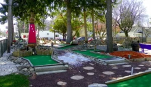 Parkside Whispering Pines Mini Golf Rochester NY