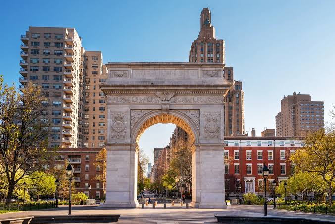Washington Square Park entrance