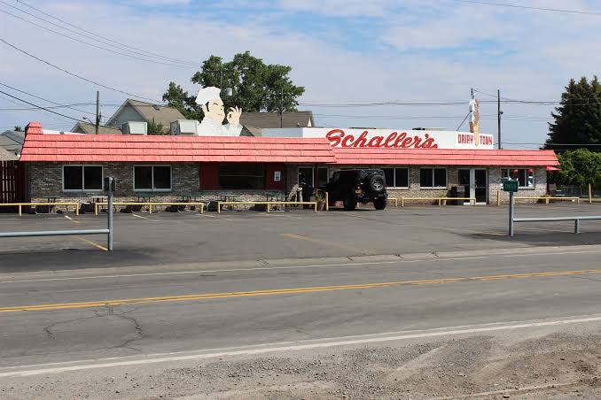 Schaller's Edgemere Drive restaurant exterior