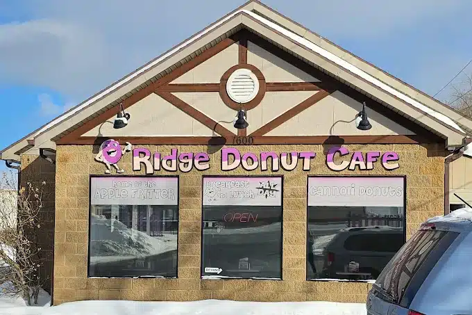 Ridge Donut Cafe exterior