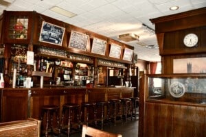 The Old Toad interior