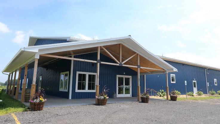 Blue Barn Cidery exterior